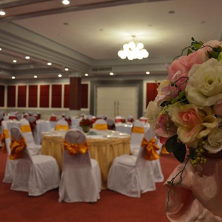 Raya Grand Hotel Nakhonratchasima Eksteriør bilde