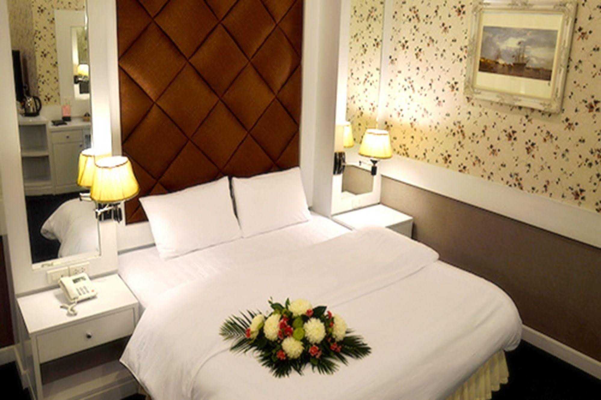 Raya Grand Hotel Nakhonratchasima Eksteriør bilde
